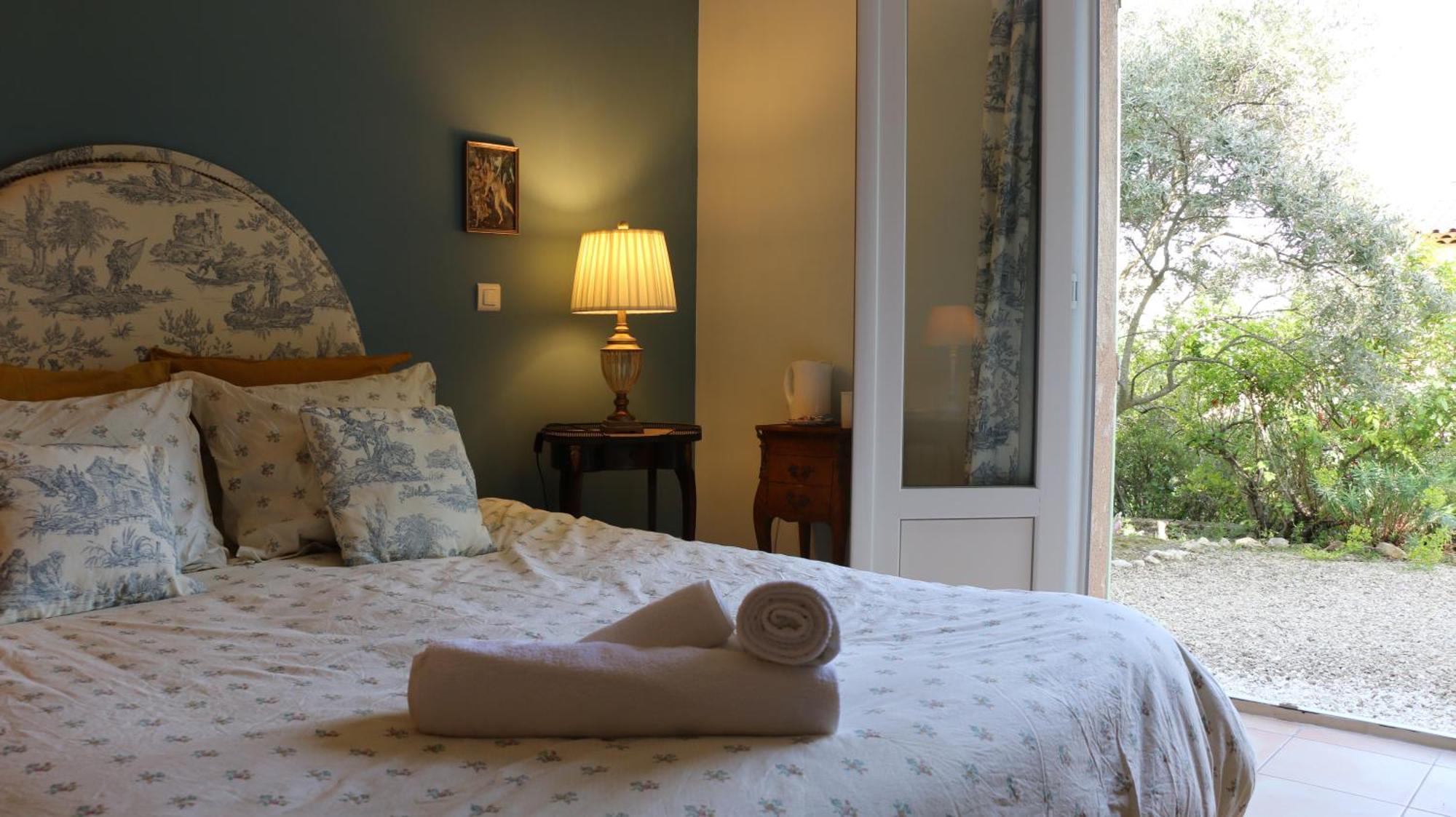 Les Chambres De Fanny Cabrieres-d'Aigues Zewnętrze zdjęcie